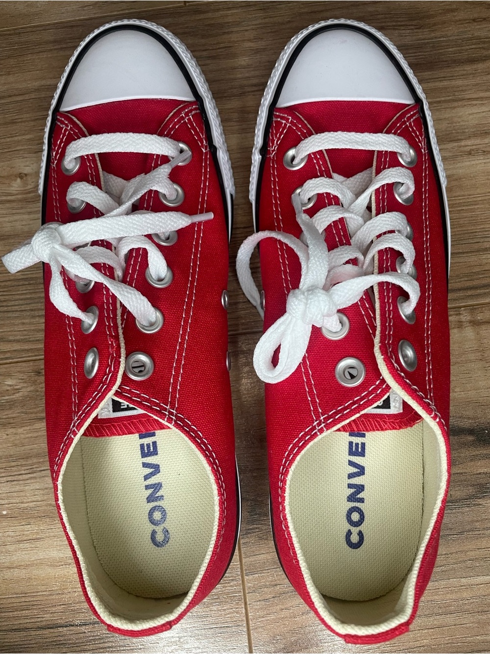 Converse Low Top Sneakers in Red and White - Picture 5 of 5